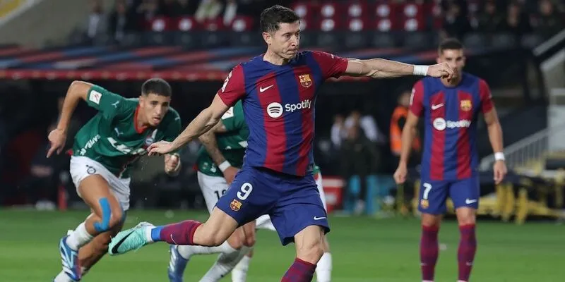 Tình hình tuyển chủ nhà Barcelona