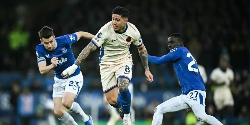 Lối chơi của Everton FC đối đầu Chelsea FC