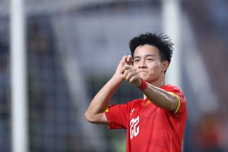 Thanh Nhàn có cú lội ngược dòng